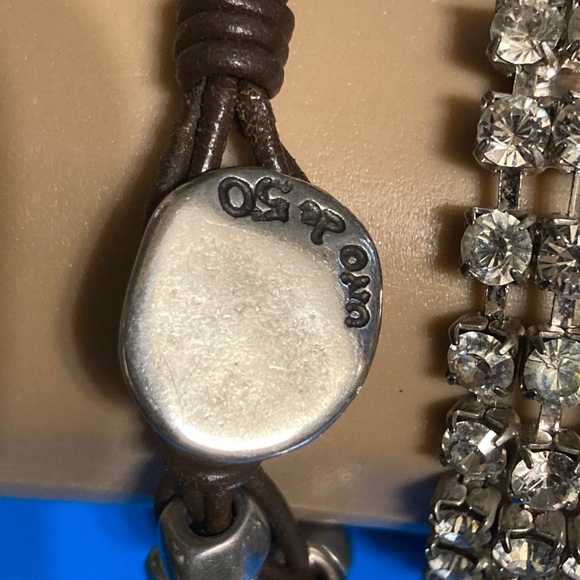 Blingy wrist wear three beautiful clear stones one strap one slip clasp one rope - Picture 7 of 12